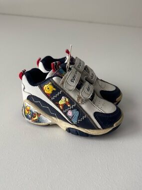 Vintage Y2K Winnie The Pooh Toddler Velcro Shoes
